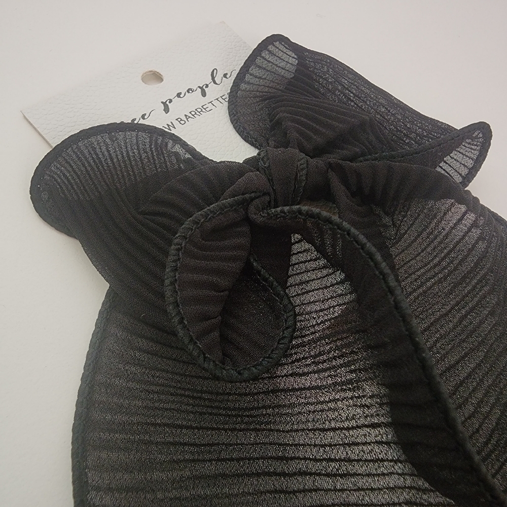 NWT Free People Black Rizzo Crinkled Bow - Picture 11 of 12